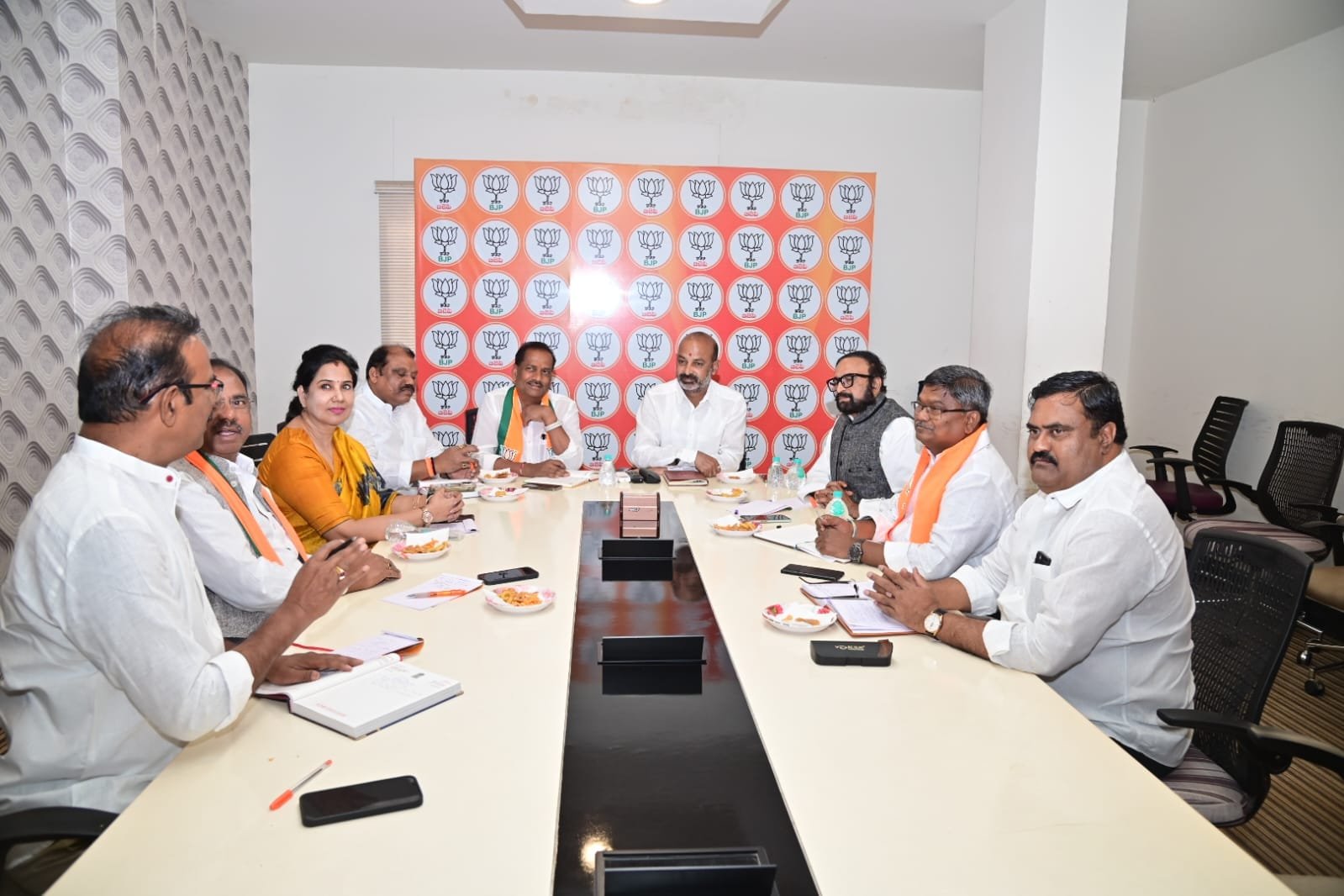 Ruling party leaders in paper leak