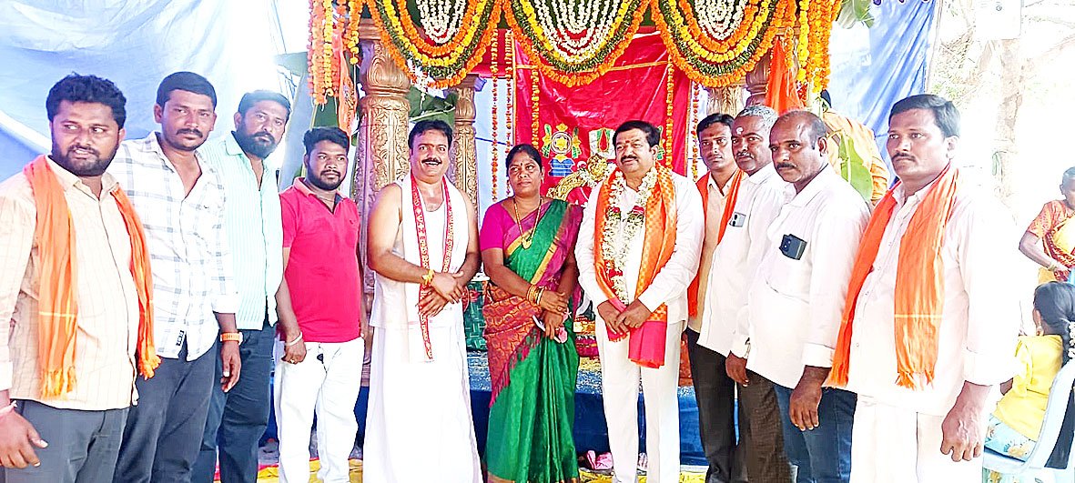 At Sri Bhavani Kumkumeshwara Temple in Parakala..