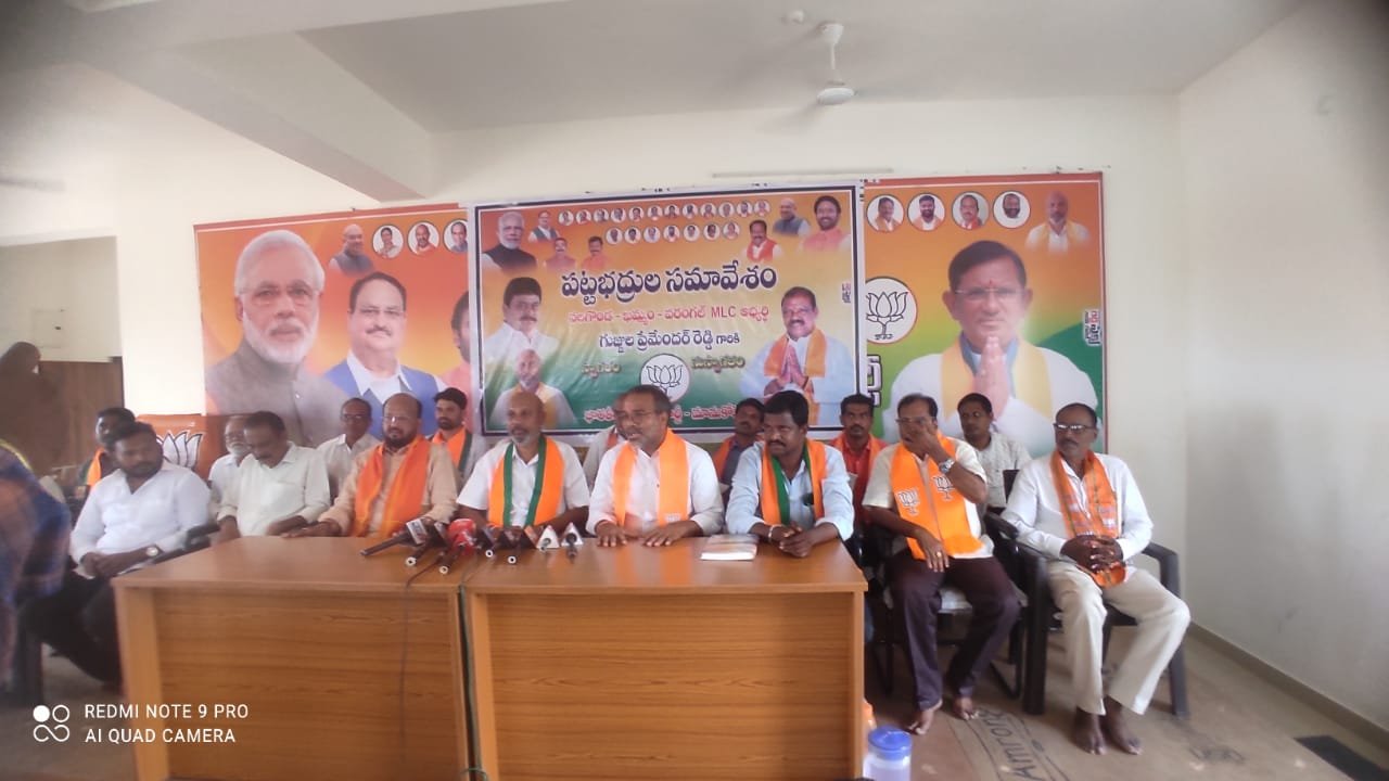 Modi should win for the development of the country