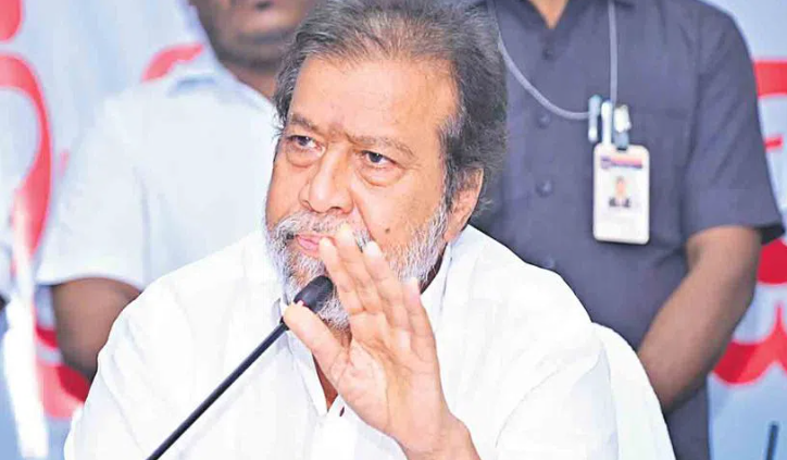 Damodar Rajanarasimha Ordered Officials To Complete The Construction Work Of Medical Colleges Quickly