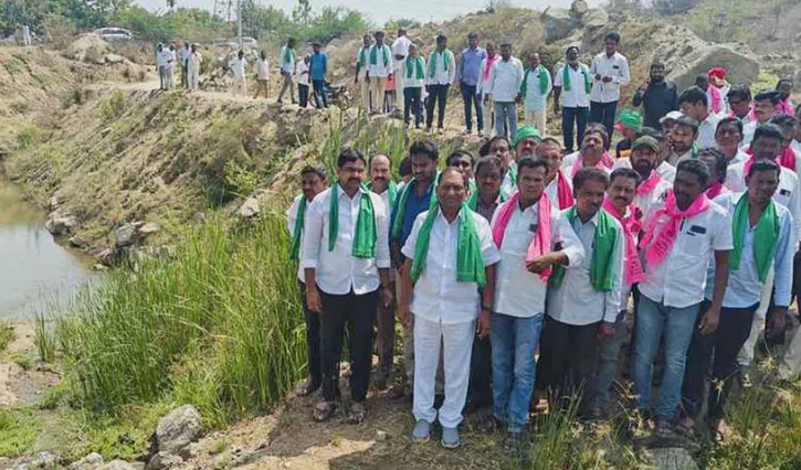 Koppula Eshwar Said That Crops Are Drying Up Due To The Incompetent Governance Of The Congress Government