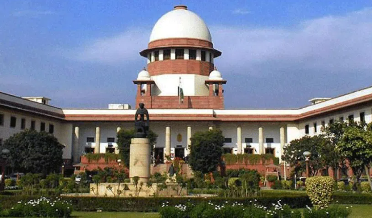 Supreme Court Issue Notice To Congress Govt On Mlas Disqualification