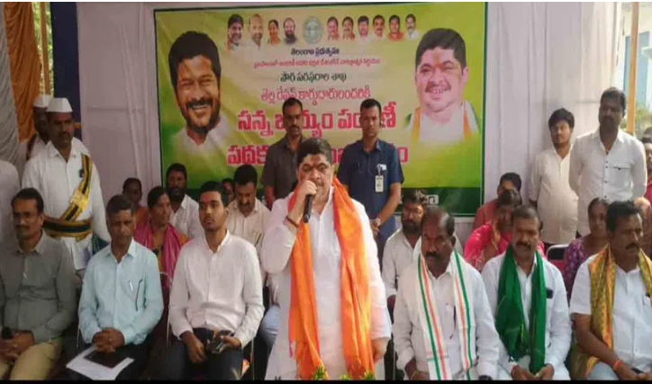 Fine Rice Will Give To All White Ration Card Holders Says Ponnam Prabhakar Goud