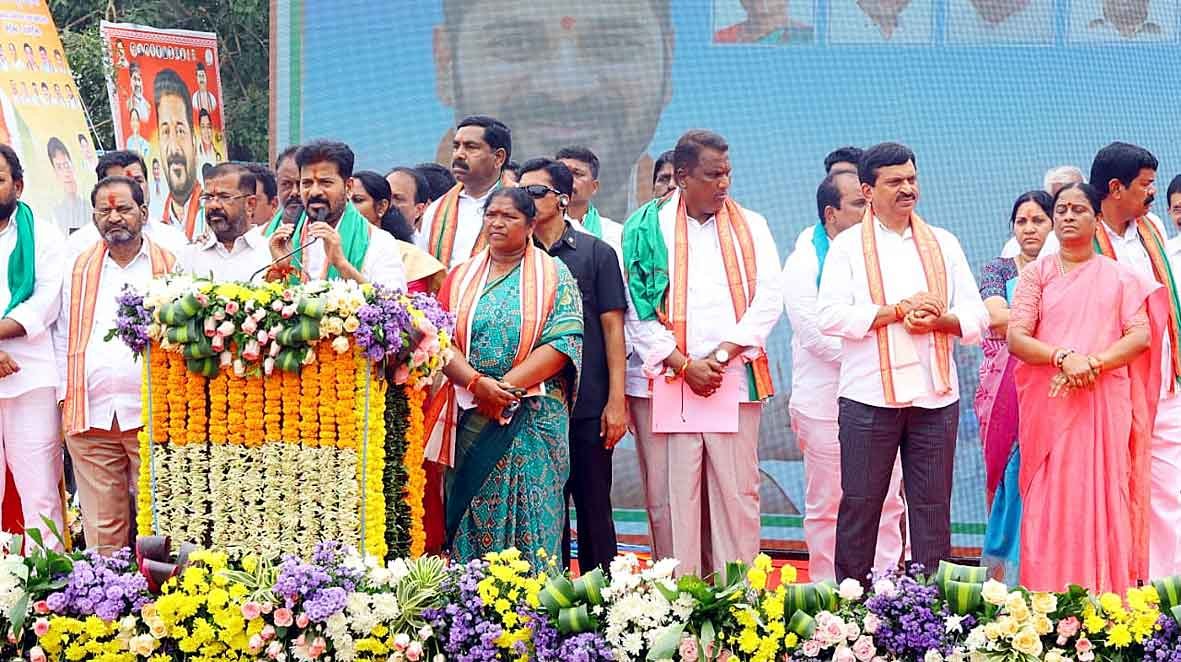 cm_revanthreddy_medaram_toor