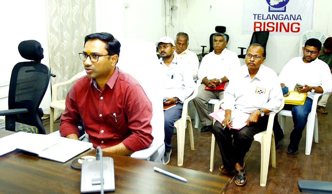 mulugu Collector Divakara